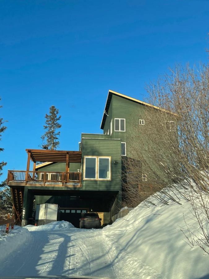 Frenchy'S Adventure Bed And Breakfast Anchorage Exteriör bild