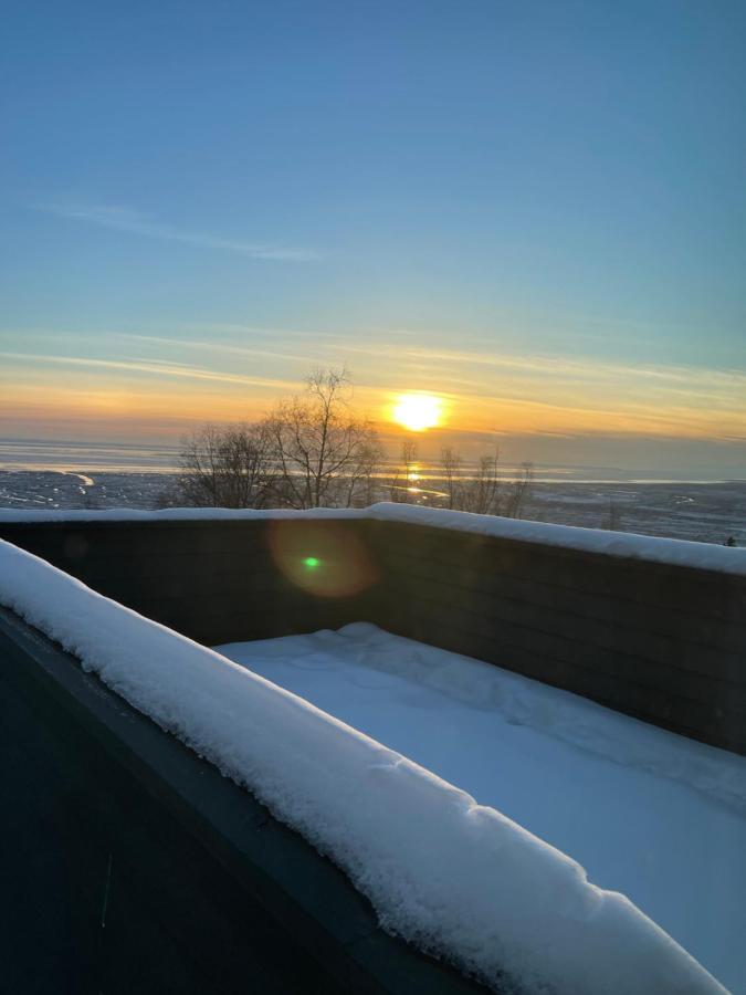 Frenchy'S Adventure Bed And Breakfast Anchorage Exteriör bild